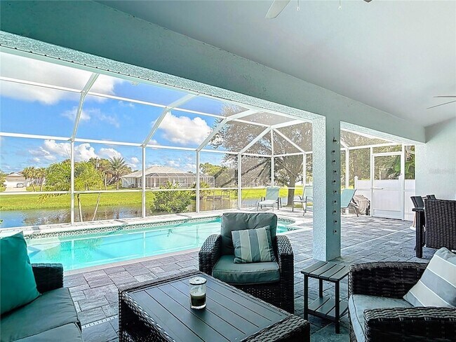 Photo - 202 Long Meadow Ln S