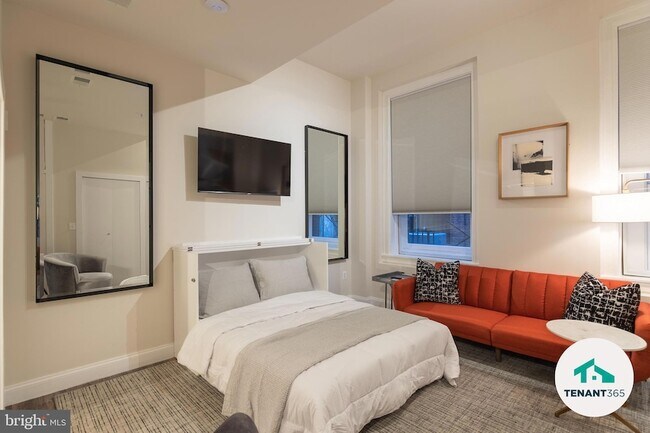 Photo - 8 E Fayette St Unit Apt 201