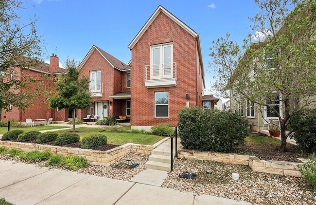 Photo - 2222 Simond Ave Unit E