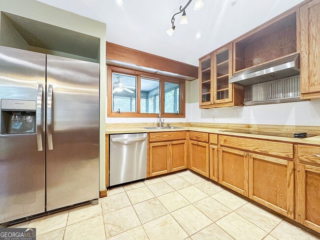 Photo - 10200 Rivertown Rd