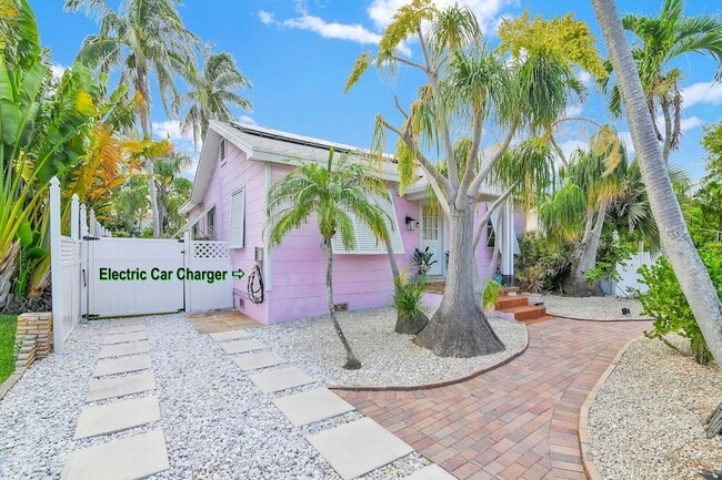 Photo - 3218 Palm Dr