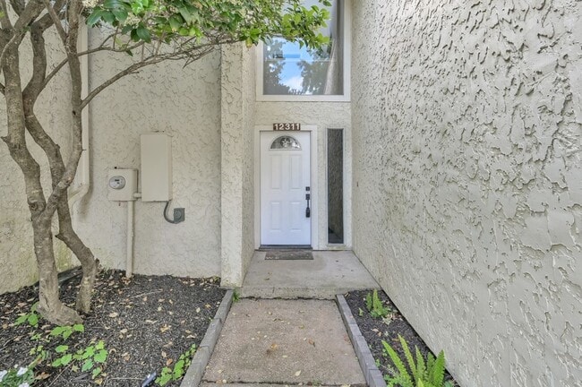 Photo - 12311 Glenview Dr