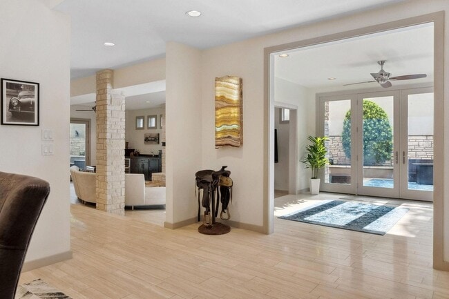 Photo - 9 Swiftwater Trail