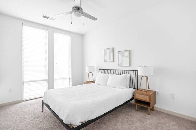 Photo - 747 N College Ave Unit ID1014502P