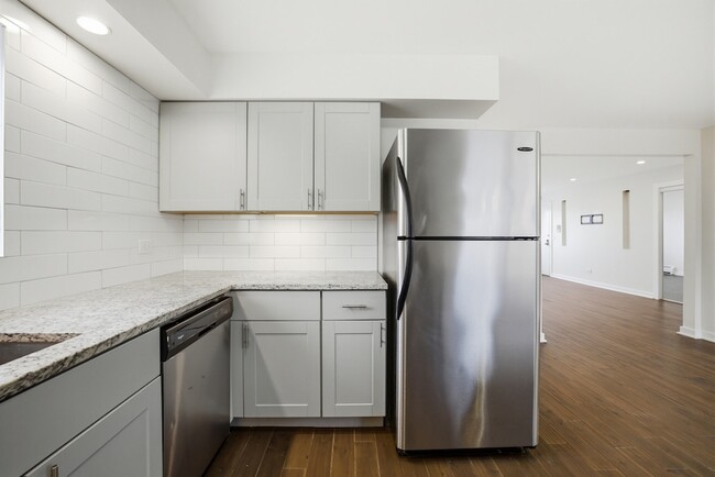 Photo - 6555 W Belmont Ave