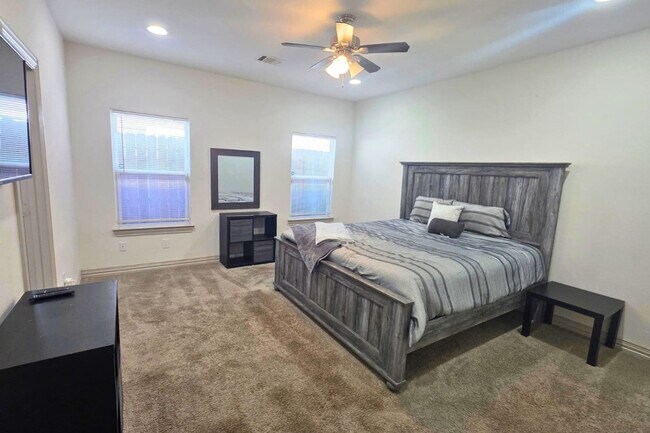 Photo - 2704 Sam Wilson St Unit ID1391353P