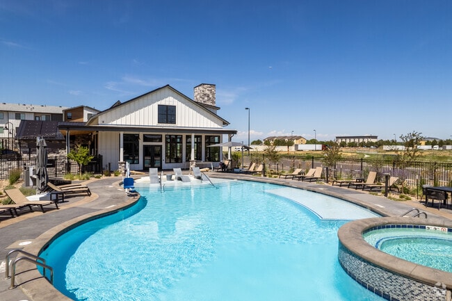Pool and Clubhouse - Camber
