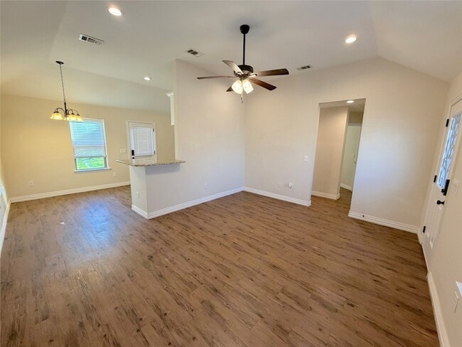 Photo - 1108 W Day St