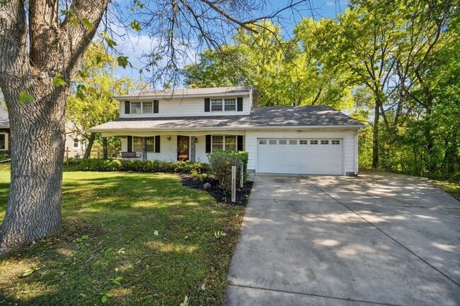 Photo - 10527 Morgan Ave S