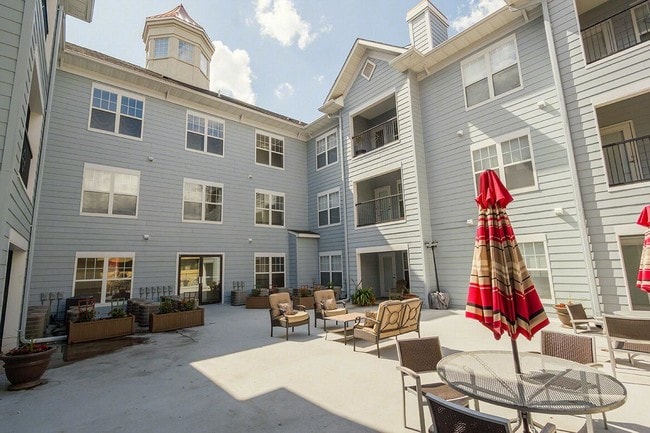 Photo - Kirkwood Station Plaza Apartments