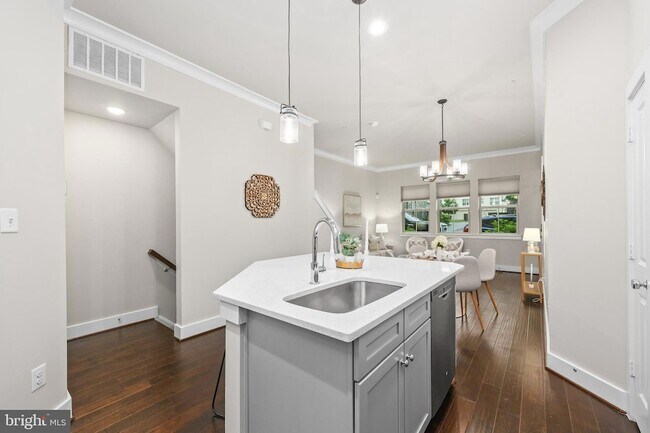 Photo - 1334 S Quinn St