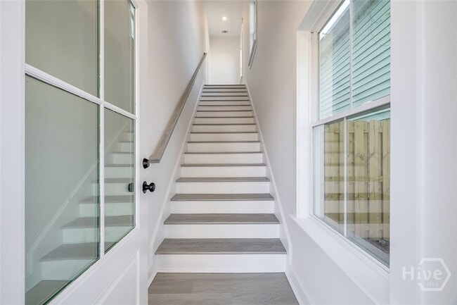 Photo - 1615 Le Grand St
