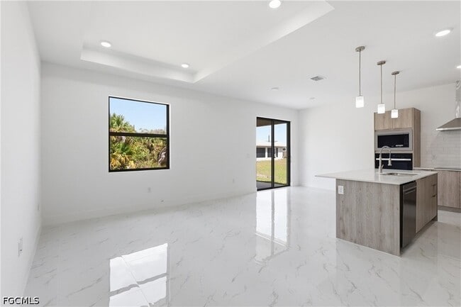 Photo - 1253 Argosy Rd