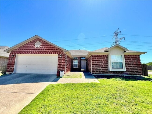 Building Photo - 2210 Green Mere Dr