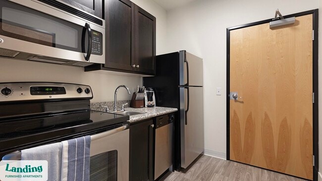 Photo - 1430 NW Pettygrove St Unit E411