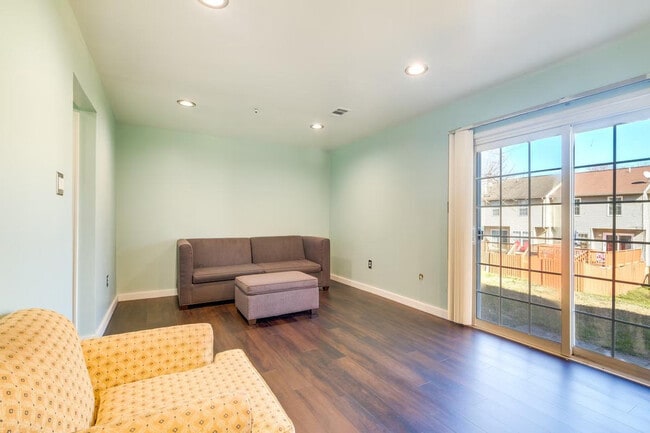 Photo - 3 Joyceton Terrace Unit SI ID1386188P