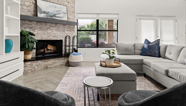 Photo - 11264 N 128th Pl Unit ID1356268P