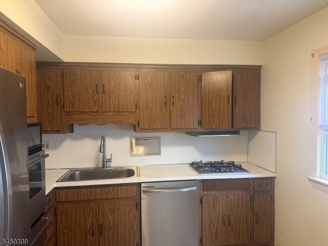 Photo - 43 Oakwood Ave Unit 1