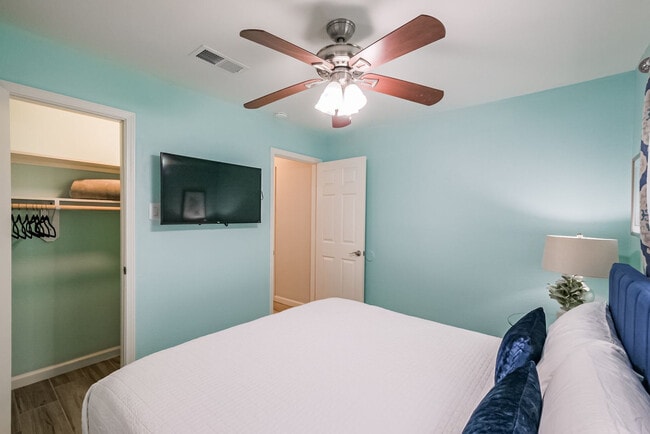 Photo - 1329 W 21st St Unit ID1316406P