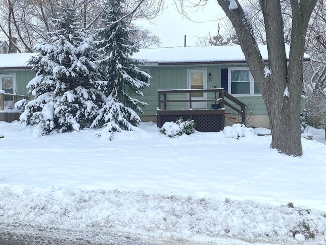 Building Photo - 423 Grand Blvd Unit 423