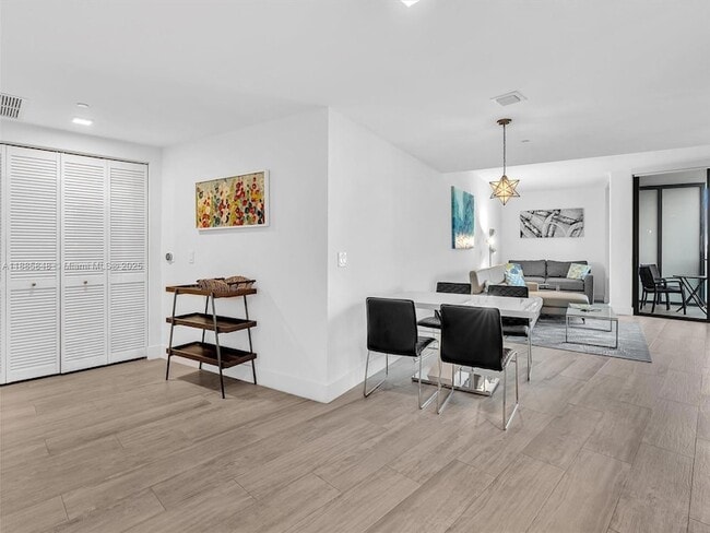 Photo - 121 NE 34th St Unit 3114