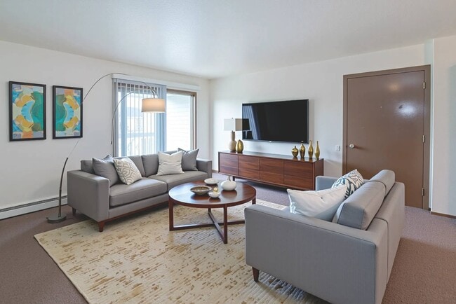 Building Photo - Higgins Estates Apartments