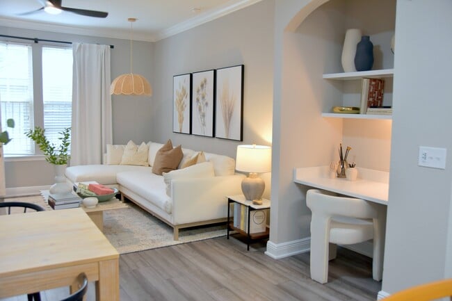 Building Photo - The Village at Lake Lily