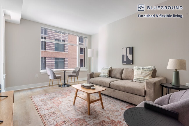 Building Photo - 4924 St Elmo Ave Unit FL3-ID1097