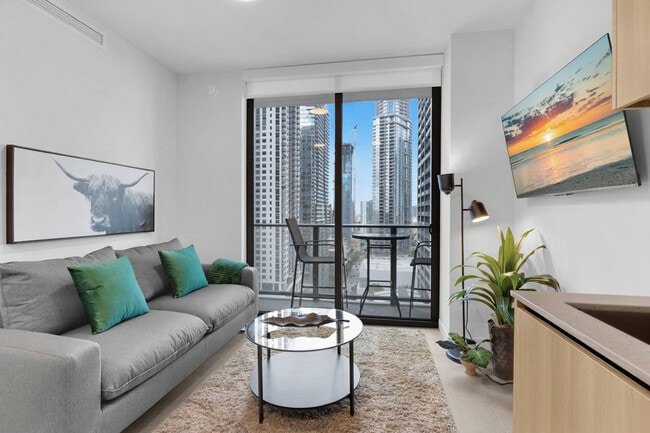 Building Photo - 501 NE 1st Ave Unit SI ID1499892P