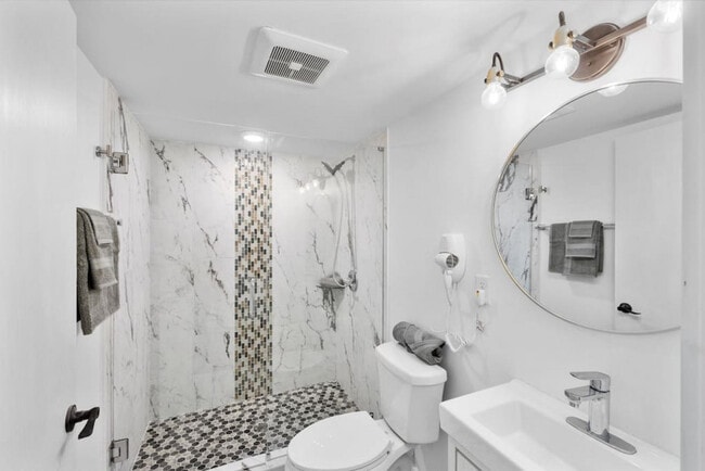 Photo - 18 W Elder St Unit ID1056095P