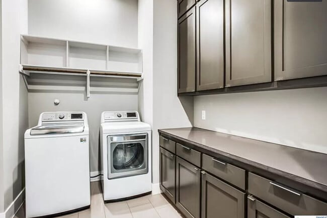 Photo - 12715 Trail Driver Unit SI ID1314618P