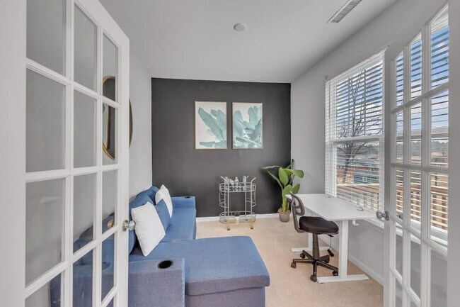 Photo - 2804 Saltaire Ave Unit ID1077049P