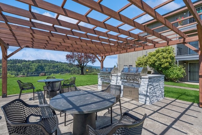 Photo - Overlook at the Willamette