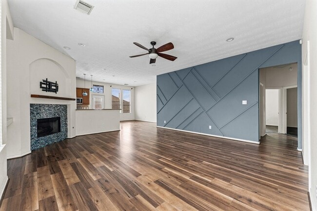 Photo - 1875 Redwood Ln