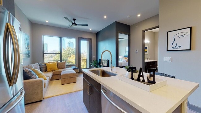 Building Photo - Cityscape Arts