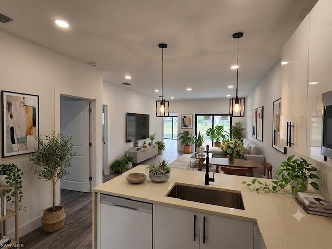 Photo - 26571 Robin Way