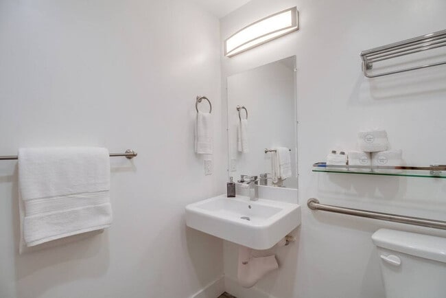 Photo - 4505 Park Blvd Unit SI ID1024466P