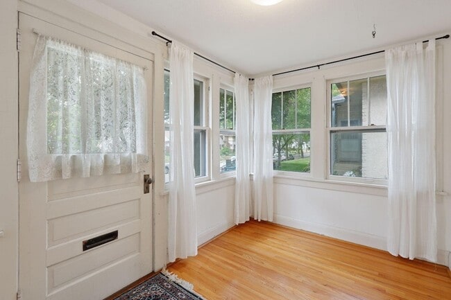 Photo - 2301 Benjamin St NE