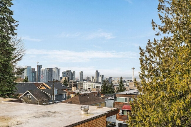 Photo - 1002 Boylston Ave E Unit ID1036001P