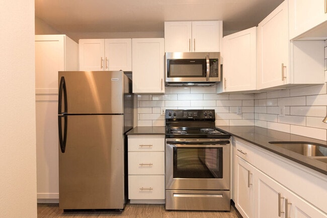 Photo - Waverly Flats