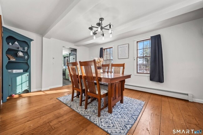 Photo - 62 Church St