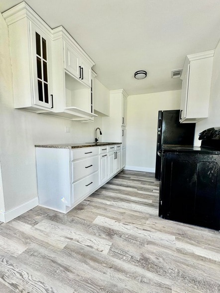 Photo - 1146 W 24th St