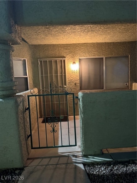 Photo - 304 S Buffalo Dr Unit 101