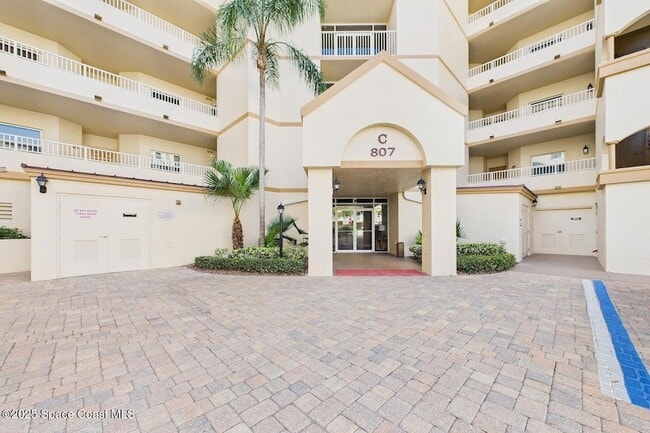 Building Photo - 807 Mystic Dr Unit C403