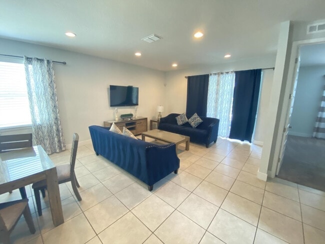 Photo - 350 Lasso Dr Unit ID1292398P