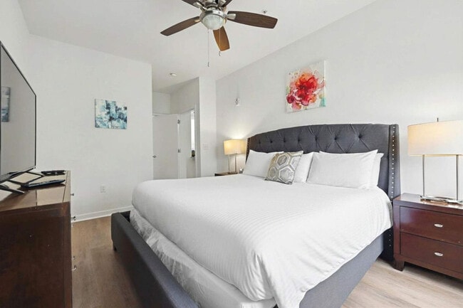 Photo - 81 Tresser Blvd Unit SI FL2-ID1586832P