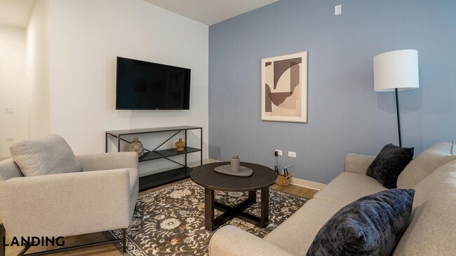 Photo - 1529 N Fremont St Unit 315