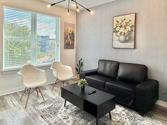 Photo - 525 Parkway Dr NE Unit SI ID1299398P