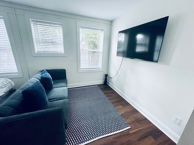 Building Photo - 31 David St Unit ID1234783P