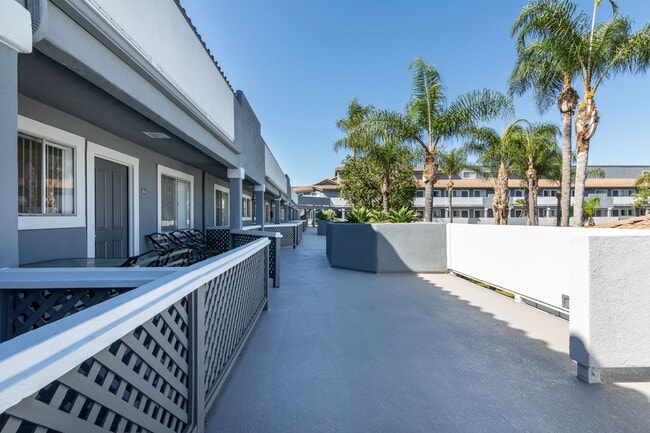 Photo - Emerald Ridge Apartments